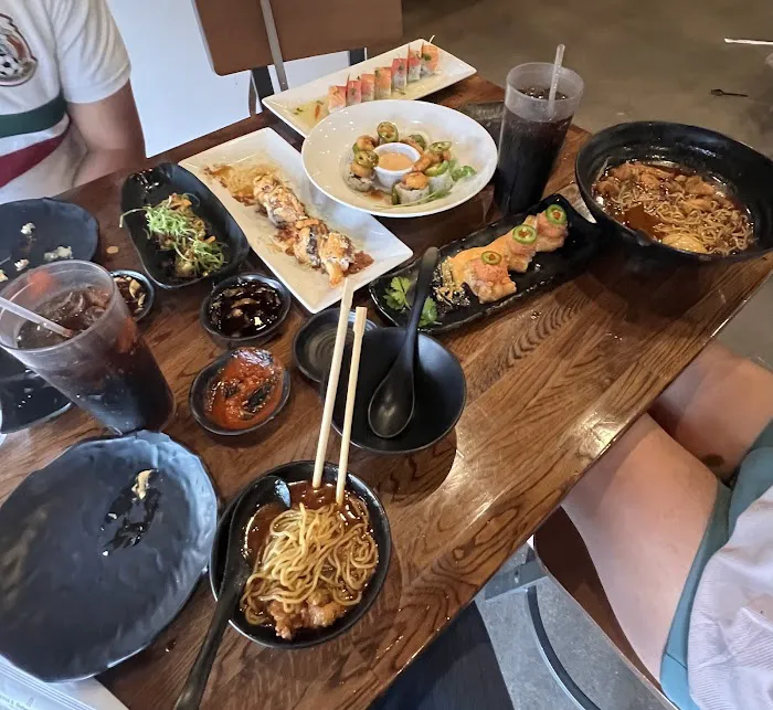 DARUMA Sushi/Roll/Noodle Picture 1