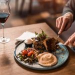 How to Enjoy Dining Alone at a Restaurant: Tips for a Solo Experience