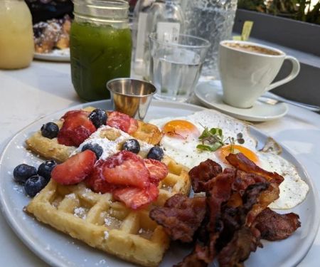Top 5 Best Breakfast Restaurants in Miami for Early Birds