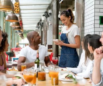 Why You Should Dine at a Local Restaurant Over a Chain