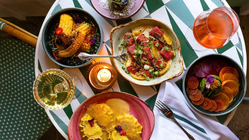 The Best Vegetarian Restaurants in Los Angeles You Shouldn't Miss