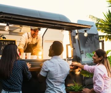 Why Food Trucks Inspire Many Modern Restaurant Menus | Culinary Trends