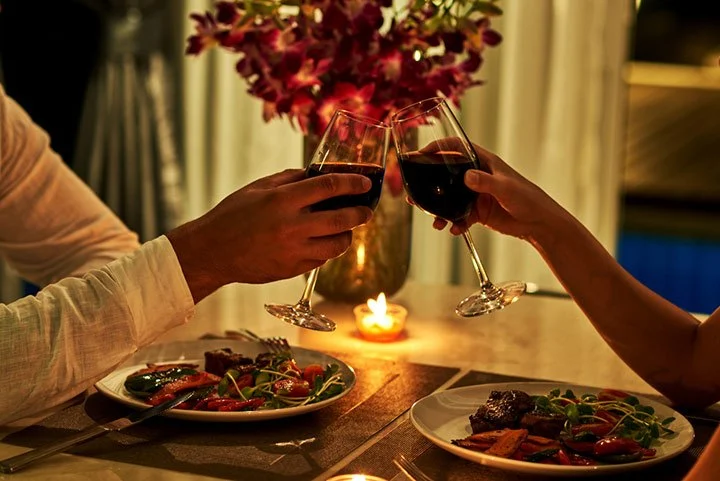 The Best Restaurants for Cozy Date Night Dining