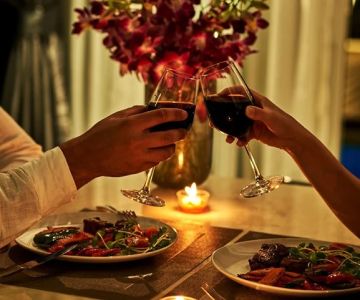 The Best Restaurants for Cozy Date Night Dining