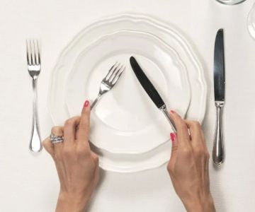 20 Restaurant Dining Etiquette Tips Every Food Lover Should Know