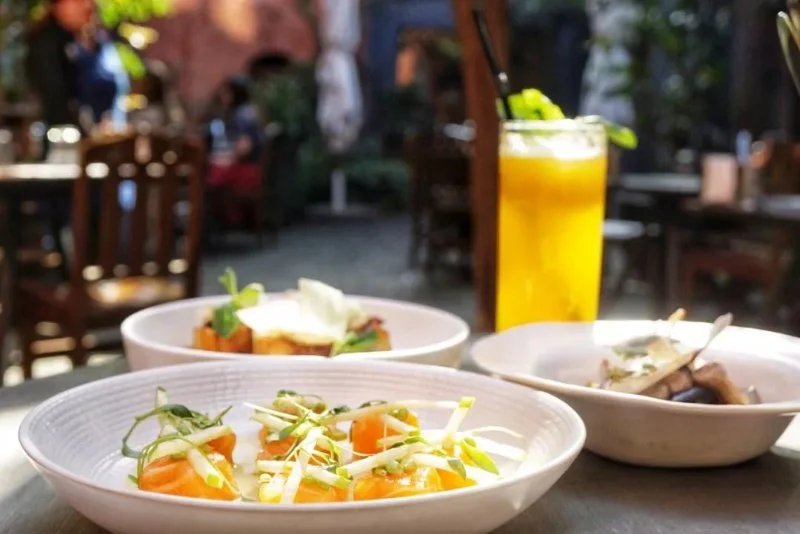 Your Guide to Exploring Food Neighborhoods in Major Cities | Restaurants Explorer
