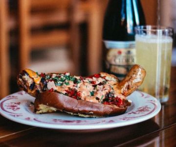 Why These Chicago Restaurants Are Loved by Locals