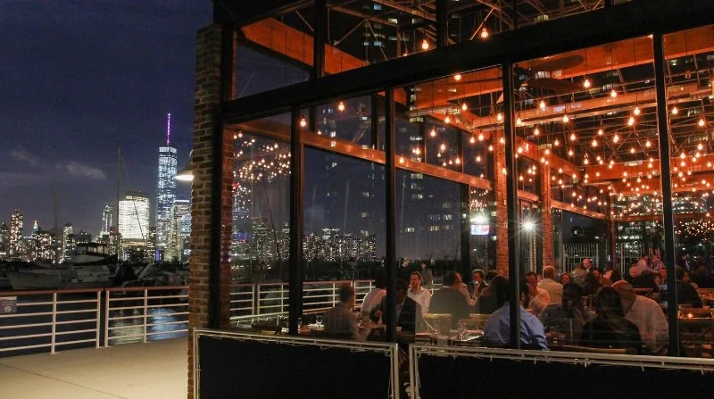 Local Dining Spots in Nashville for Music and Food: Best Places to Eat & Listen