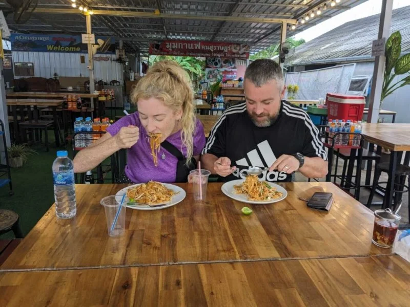 Ultimate Guide to Affordable Dining While Traveling in the US