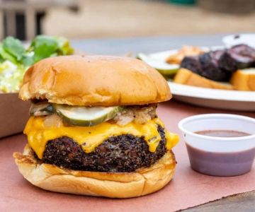 Highly Rated Burger Spots Across America You Should Try