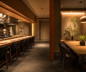 Chef’s Counter vs Dining Room: Pick the Right Seat