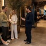 Restaurant Waiting Area: Seating, Alerts, Access, and Timing